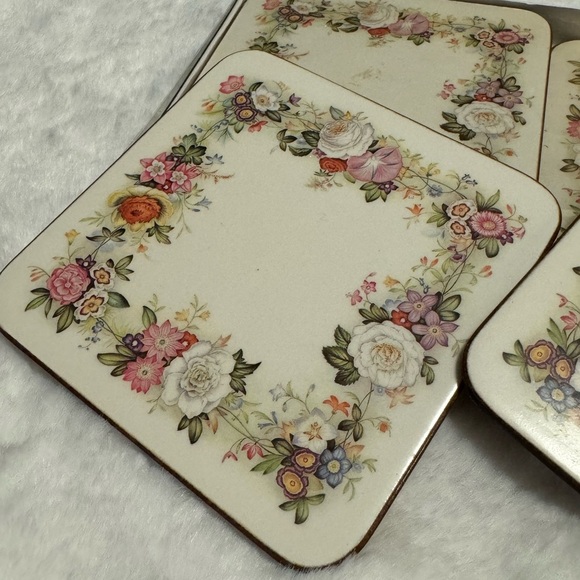 Vtg English Life Satin Finish Cork back Coasters set of 6 - Picture 1 of 10
